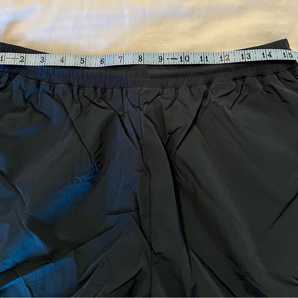 Good American ESSENTIAL TRACK PANT - Picture 8 of 11